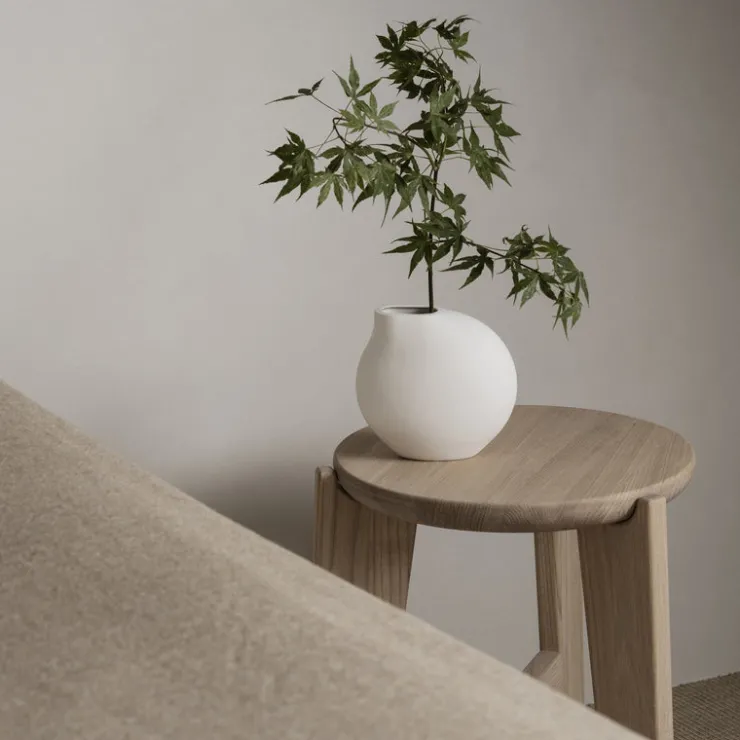 Hot Blomus ELI Oak Stool