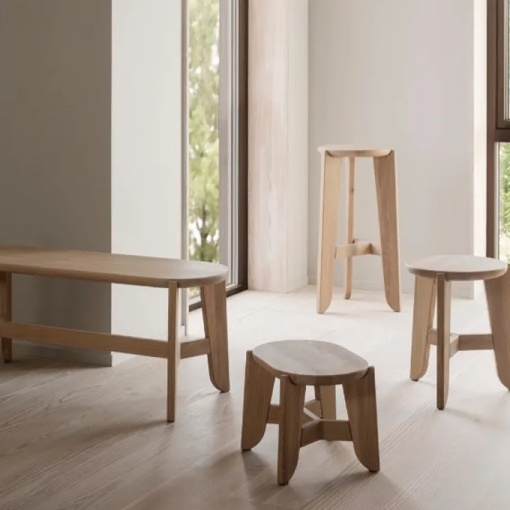 Hot Blomus ELI Oak Stool